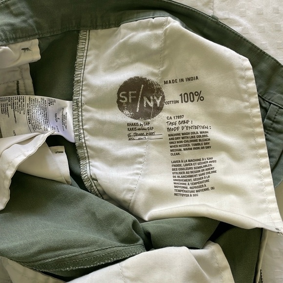 Gap Roll-Up Boyfriend Khaki Cotton Shorts, Size 8 - Picture 12 of 14